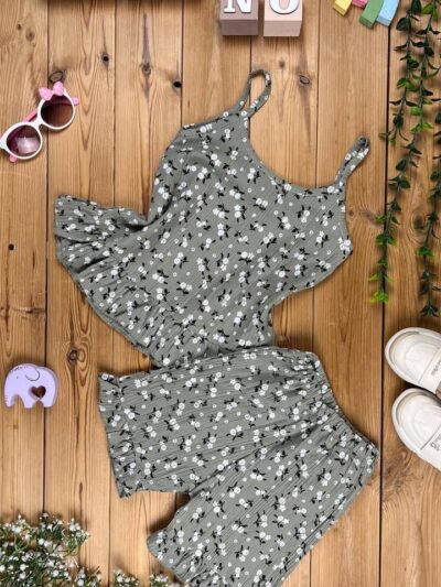 کد 942 سایز 30 تا 35 تاپ و شلوارک دخترانه پارچه خنک کاملت