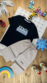 کد ۱۱۶۵ سایز ۵۵/۶۰ تیشرت شلوارک پسرانه fendi پارچه یکرو پنبه سوپر با شلوارک دورس لاکرا با کیفیت عالی