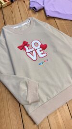 کد ۲۵۹۳ سایز ۴۵ تا ۵۰ ست دخترانه طرح love پارچه دورس گلکسی با کیفیت عالی - تصویر 3